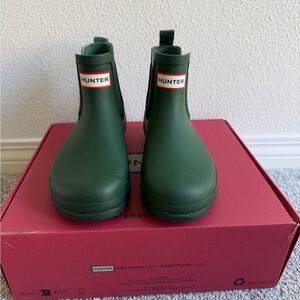 Hunter Matte Forest Green Chelsea Rain Booties